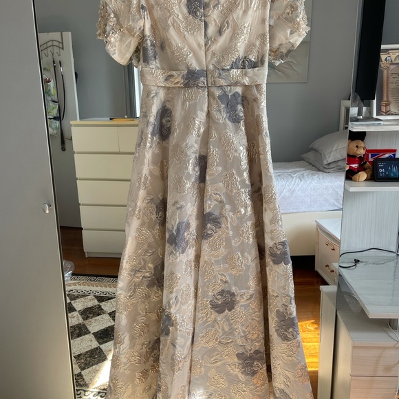 Terani Couture Floral Evening Dress Custom Altered Size 16 - Picture 10 of 16